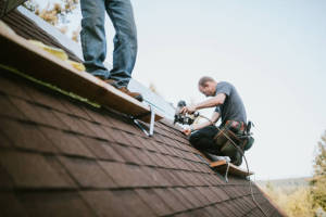 Local Roofers in Calverton Park, MO